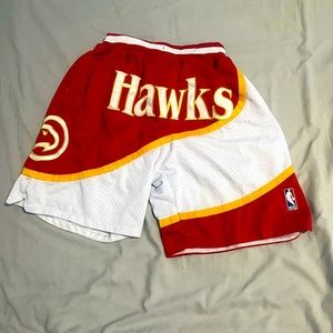Atlanta Hawks Retro Mesh Shorts (Men’s)